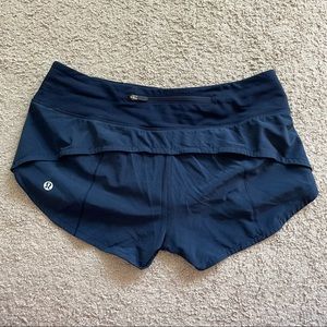 Lulu Speed Up Low Rise 2.5” Navy Shorts SIZE 4